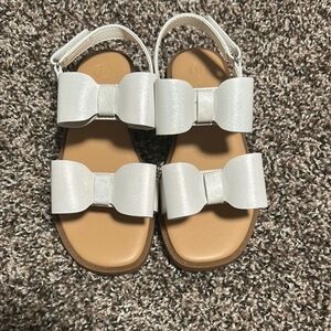 Cat & Jack White Tan Sandals with Decorative Bows. NWT